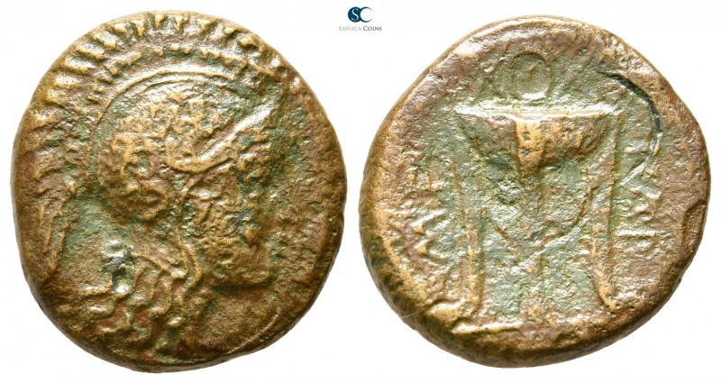 Akarnania. Medeon 300-250 BC. 
Bronze Æ

18 mm., 4,96 g.

Helmeted head of ...