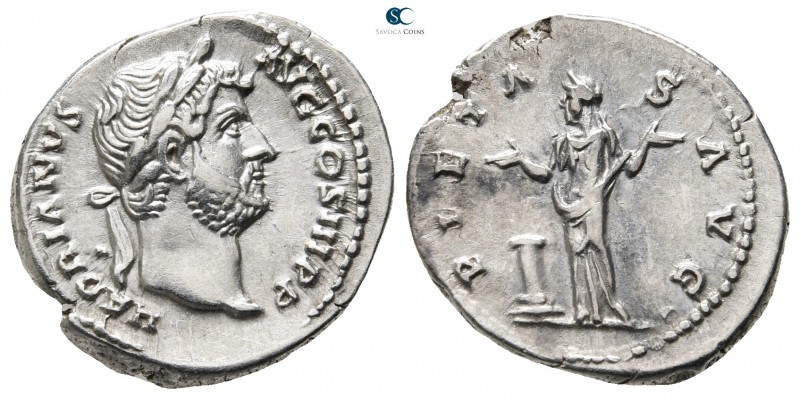 Hadrian AD 117-138. Rome
Denarius AR

18 mm., 3,23 g.

HADRIANVS AVG COS II...