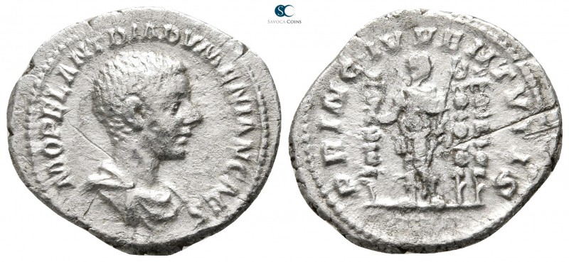 Diadumenianus AD 218-218. Rome
Denarius AR

21 mm., 2,64 g.

M OPEL ANT DIA...