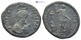 Arcadius Æ Centenionalis. (23mm, 5.37 g), AD 378-383. D N ARCADIVS P F AVG, pearl-diademed, draped and cuirassed bust right, holding spear and shield;...