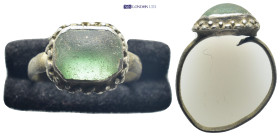 Silver ring with light green stone (2.9 Gr. 12mm.) SOLD AS SEEN, NO RETURN!