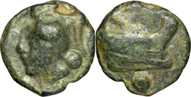 RÉPUBLIQUE ROMAINE - ROMAN REPUBLIC
Anonymes. Uncia coulée ND (225-217 av. J.-C.), Rome.
RRC.35/6 ; Bronze - 21,78 g - 26 mm - 12 h
TTB.