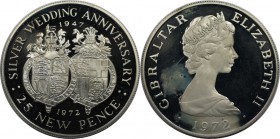 Europäische Münzen und Medaillen, Gibraltar. Silberhochzeit Königin Elisabeth II. 25 New Pence 1972, Silber. 0.84 OZ. KM 6a. Polierte Platte