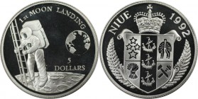 Weltmünzen und Medaillen, Niue. Erste Mondlandung. 5 Dollars 1992, Silber. 0.16 OZ. KM 68. Polierte Platte