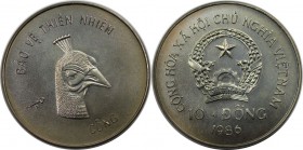 Weltmünzen und Medaillen, Vietnam. Pfau. 10 Dong 1986. 5000 T. Kupfer-Nickel. KM 16. Stempelglanz