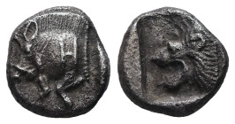 Mysia, Kyzikos. AR Diobol, 1.07 g 9.68 mm. Circa 525-475 BC.
Obv: Forepart of running boar left, H on shoulder; to right, tunny upward
Rev: Head of li...