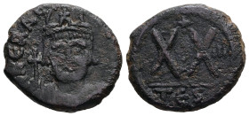 Heraclius, AD 610-641. AE, Half Follis. 5.84 g. 20.28 mm. Thessalonica.
Obv: dN hRAC-LIVSPPAV. Plumed-helmeted and cuirassed bust facing, bearded, hol...