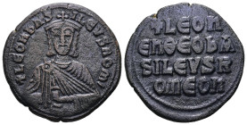 Leo VI the Wise, AD 886-912. AE, Follis. 8.88 g. 27.13 mm. Constantinople.
Obv: + LЄOҺЬAS-ILЄVSROM. Frontal bust of Leo VI with short beard wearing ch...