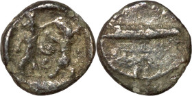 Phoenicia, Obol, Sidon (375-333 BC) Obverse: Galley l.; legend in Phoenician, Reverse. Persian king battling lion
9mm 0,67g0