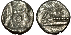 Phoenicia, Obol, Sidon (375-333 BC) Obverse: Galley l.; legend in Phoenician, Reverse. Persian king battling lion
9mm 0,75g0