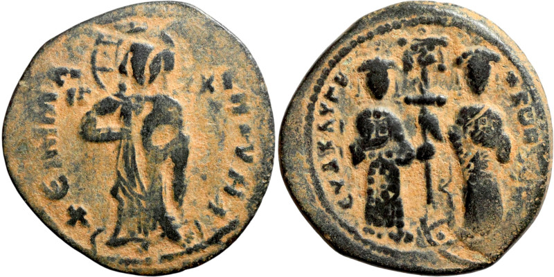 Constantine X and Eudoxia (1059-1067) Follis. Obverse: Constantine and Eudoxia h...