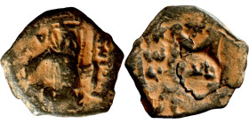 Constans II (641-668) Follis. Obverse: Imperial figure holding cross and globus Reverse: m and inscription
19mm 2,87g

Artificial sand patina