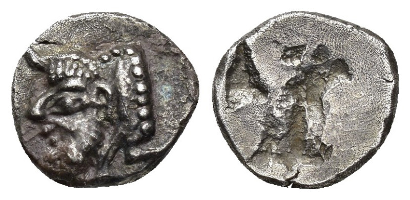 HISPANIA ANTIGUA. EMPORION. Óbolo. A/ Cabeza de toro androcéfalo a izq. R/ Cuadr...