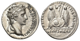 PERIODO DE JULIO CÉSAR A AUGUSTO. PERIODO DE JULIO CÉSAR A AUGUSTO. AUGUSTO. Denario. Lugdunum (7-6 a. C.). A/ Cabeza laureada de Augusto a der. R/ Ca...