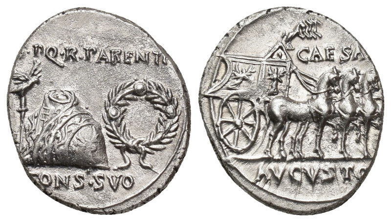 PERIODO DE JULIO CÉSAR A AUGUSTO. AUGUSTO. Colonia Patricia. Denario (18 a.C.). ...