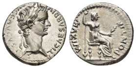 IMPERIO ROMANO. TIBERIO. Denario. Lugdunum (14-37 d.C.). A/ Cabeza laureada a der.; TI CAESAR DIVI AVG F AVGVSTVS. R/ Livia entronizada a der.; trono ...