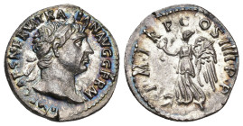 IMPERIO ROMANO. TRAJANO. Roma. Denario (101-102). A/ Cabeza laureada, drapeada al hombro a der.; IMP CAES NERVA TRAIAN AVG GERM. R/ Victoria con coron...