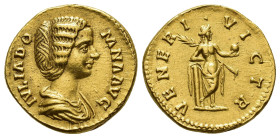 IMPERIO ROMANO. JULIA DOMNA. Roma. Áureo (193-196). A/ Busto drapeado a der.; IVLIA DOMNA AVG. R/ Venus de espaldas a der., apoyada en una columna, co...