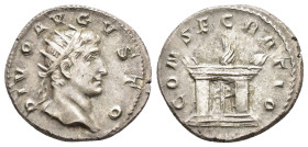 IMPERIO ROMANO. TRAJANO DECIO. (Divo Augusto). Mediolanum. Antoniniano (250-251). A/ Cabeza de Augusto radiada a der.; DIVO AVGVSTO. R/ Altar; CONSECR...
