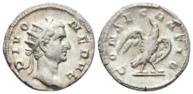 IMPERIO ROMANO. TRAJANO DECIO. (Divo Nerva). Mediolanum. Antoniniano (250-251). A/ Cabeza de Nerva radiada a der.; DIVO NERVE. R/ Águila con alas abie...