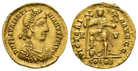 IMPERIO ROMANO. VALENTINIANO III. Ravena. Sólido (426-430). A/ Busto diademado de rosetas, drapeado y acorazado a der.; D N VALENTINIANVS P F AVG. R/ ...