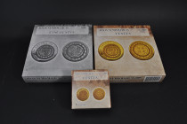 JUAN CARLOS I. Lote de 3 estuches Serie Joyas Numismáticas. 2009. FNMT. 3 monedas: 100 euros (plata dorada 168,88 g); 50 euros (AR 168,75 g) y 20 euro...