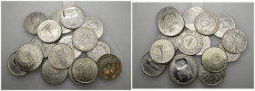 MONEDA EXTRANJERA. Lote de 16 monedas tamaño duro de varios países de Iberoamérica. Calidad media MBC+/SC.