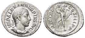 IMPERIO ROMANO. ALEJANDRO SEVERO. Denario. Roma (233). A/ Busto laureado, drapeado y acorazado a der.; IMP ALEXANDER PIVS AVG. R/ Sol avanzando a izq....