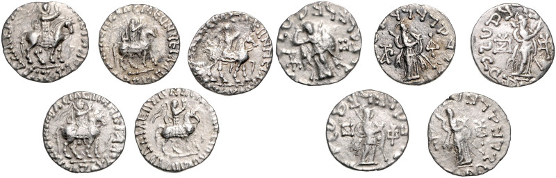 Indien. 
Indo-Skythische Dynastie. Lot von 5 x 1 Drachme: König auf Pferd / Ath...