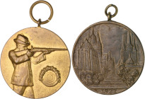 Erfurt, Stadt. 
Lot von 3 Stücken: Bronzemedaille 1891 (unsign.) auf das 13. Mitteldeutsche Bundesschießen (mit Öse 28,4mm 7,6g) // Bronzemedaille 19...