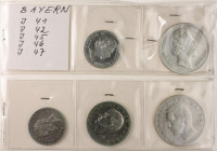 Bayern. 
Lots. Lot von 5 Stücken: 2 Mark 1876 und 1893 D, 3 Mark 1912 D, 5 Mark 1901 und 1976 D. Jaeger&nbsp;41,42,&nbsp;45-47. . 

meist ss