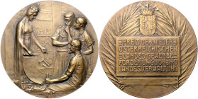 Haus Habsburg. 
Franz Joseph I. 1848-1916. Bronzemedaille o. J. (v. Hujer) Prämie der niederösterreichischen Landes-Gewerbeförderung. 74,9&nbsp;mm, 1...
