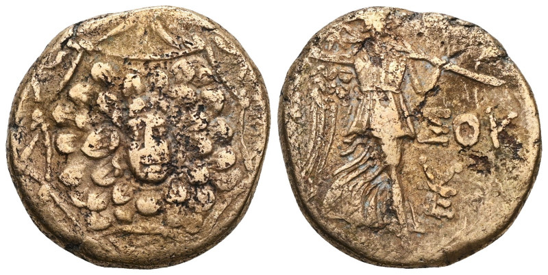 Pontos, Amisos, AE,Time of Mithradates VI Eupator, Circa 85-65 BC.
Obv: Aegis f...