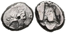 Persia, Achaemenid Kings AR Siglos. Time of Artaxerxes II - Artaxerxes III AR Siglos. Sardes, circa 375-340 BC. Persian king or hero in kneeling-runni...