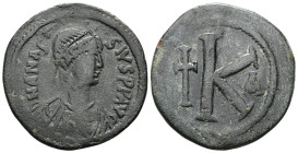 ByzantineAnastasius I, AE, Half Follis (Bronze) Constantinople. 491-518 AD.Obv: D N ANASTASIVS PP AVG, pearl diademed, draped, cuirassed bust right.Re...