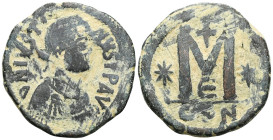 Justinianus I (527-565) AE Follis (Bronze) Constantinople, 527Obv: D N IVSTINIANVS PP AVG, diademed, draped and cuirassed bust r.,Rev: large M between...