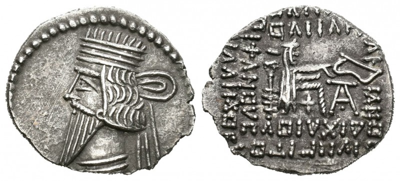 Imperio Parto. Vologases III. Dracma. 105-147 d.C. (Gc-5831). (Mitch-672). Anv.:...