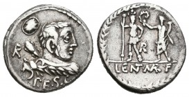 Cornelia. Denario. 100 a.C. Taller Auxiliar de Roma. (Ffc-622). (Craw-329/1c). (Cal-483). Anv.: Busto de Hércules con escudo oval y R detrás, debajo P...