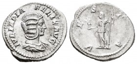 Julia Domna. Denario. 213 d.C. Roma. (Spink-7108). (Ric-390). (Seaby-230). Rev.: VESTA. Ag. 3,01 g. MBC+. Est...45,00.