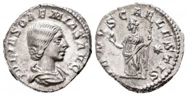 Julia Soemias. Denario. 220-22 d.C. Roma. (Spink-7719). (Ric-241). Rev.: VENVS CAELESTIS. Venus en pie a izquierda con manzana y cetro, a sus pies niñ...