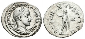 Gordiano III. Denario. 241 d.C. Roma. (Spink-8672). (Ric-111). (Seaby-39). Rev.: AETERNITATI AVG. Sol de pie mirando a izquierda con globo y mano dere...