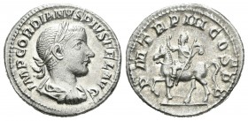 Gordiano III. Denario. 240 d.C. Roma. (Spink-8678). (Ric-81). Rev.: P M TR P III COS P P. El emperador a caballo con cetro y saludando. Ag. 3,19 g. EB...
