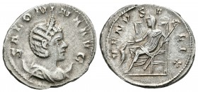 Salonina. Antoniniano. 243 d.C. Cologne. (Spink-10655). (Ric-7). (Seaby-117). Rev.: VENVS FELIX. Venus sentada a izquierda con cetro transversal y ofr...