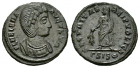 Helena. Centenional. 328-329 d.C. Siscia. (Spink-16610). (Ric-453). Rev.: SECVRITAS REIPVBLICE. Helena en pie a izquierda con rama y sujetándose el ve...