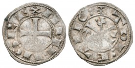 Reino de Castilla y León. Alfonso VI (1073-1109). Dinero. Toledo. (Bautista-3.11). Ve. 1,30 g. Dos puntos al terminar la leyenda del reverso. MBC+. Es...