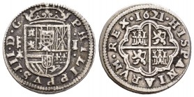 Felipe III (1598-1621). 1 real. 1621. Segovia. A. (Cal-477). Ag. 3,03 g. MBC-/MBC. Est...50,00.