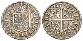 Felipe V (1700-1746). 1 real. 1733. Sevilla. PA. (Cal-1720). Ag. 2,97 g. Raya en anverso. MBC+. Est...60,00.