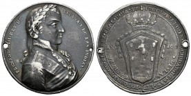 Fernando VII (1808-1833). Medalla de Proclamación. 1808. San Luis de Potosí. (H-68). Ag. 26,54 g. Dos agujeros. Escasa. MBC+. Est...150,00.