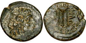 SELEUKID KINGS of SYRIA. Antioch mint. Demetrios I Soter (162-150 BC). AE bronze. Obv.: laureate head of Apollo right, with bow and quiver over should...