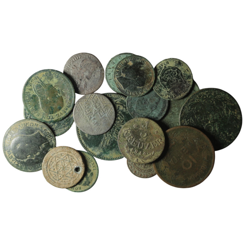 17 pieces mixed coins / SOLD AS SEEN, NO RETURN!